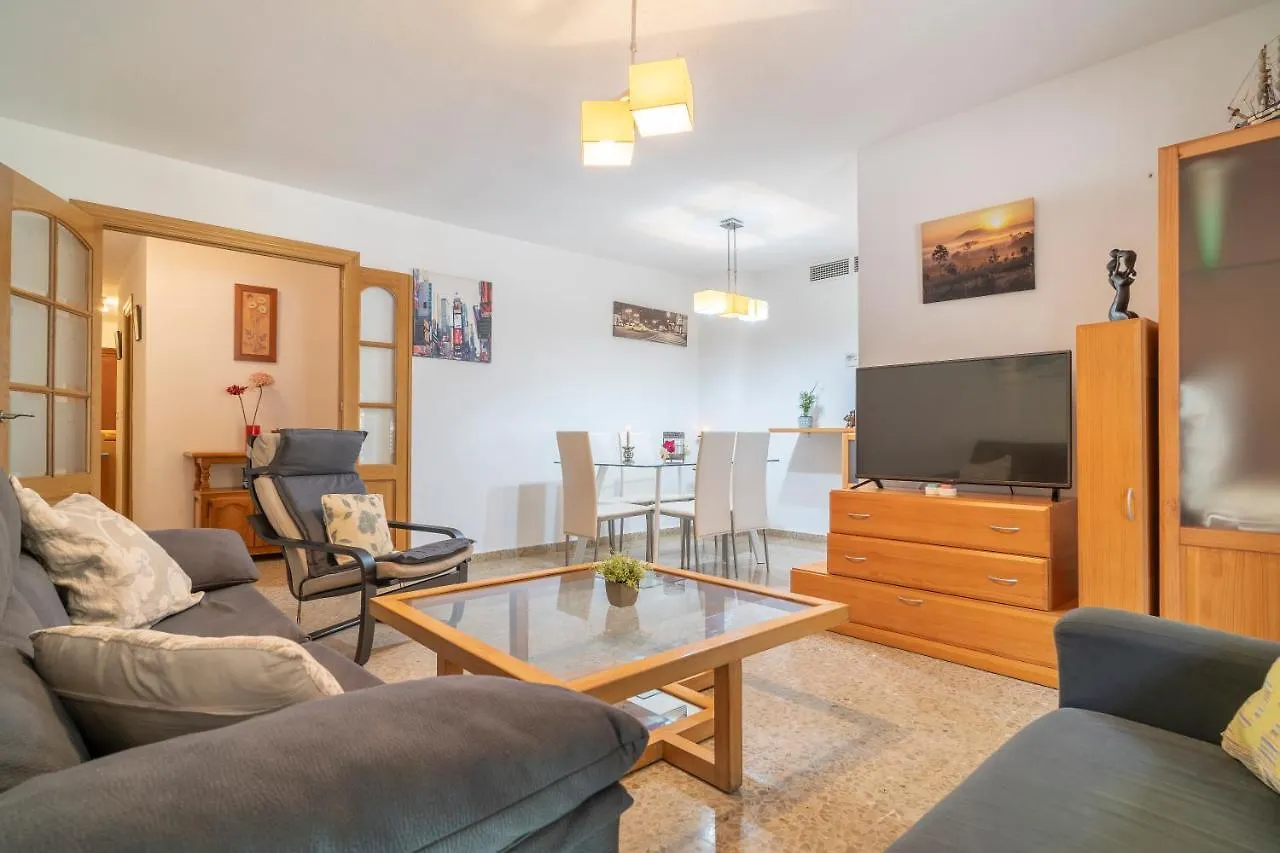 Amplio Piso Para Disfrutar Del Centro De Malaga Con Parking Gratuito Appartement