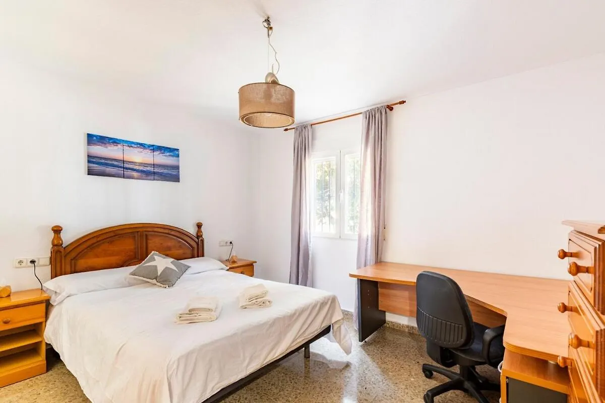 Amplio Piso Para Disfrutar Del Centro De Malaga Con Parking Gratuito Espagne